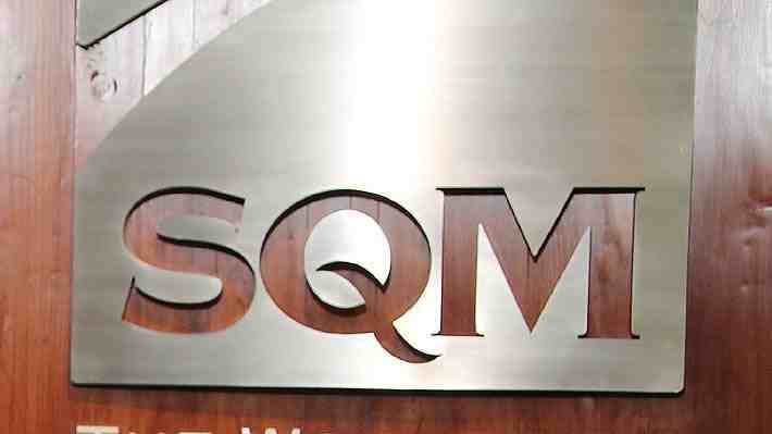 Menor precio del litio sigue impactando a SQM: Registra pérdidas de más de US$655 millones en el primer semestre