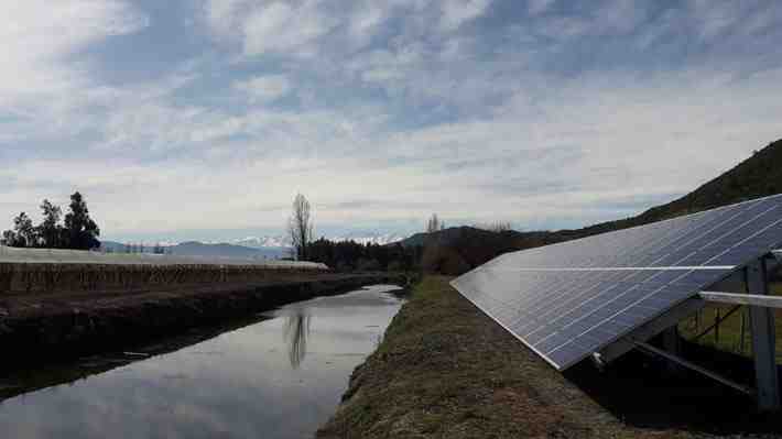 Bloomberg: Financiamiento de subsidio sentaría un "precedente peligroso" para mercado de energía renovable de Chile