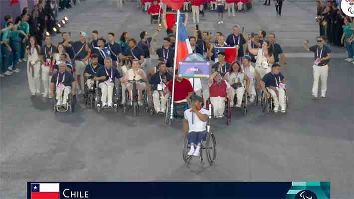 Video: Así fue el desfile de Chile en la inauguración de los Paralímpicos de París 2024