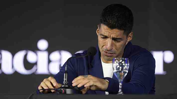 Luis Suárez anunció entre lágrimas su retiro definitivo de la selección uruguaya