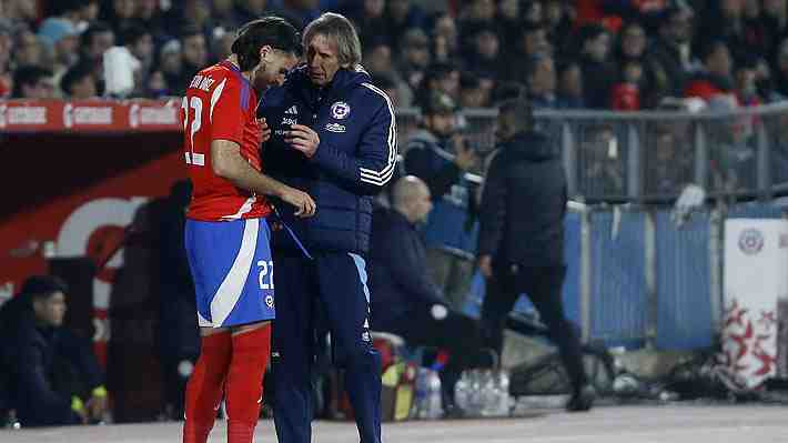 El contundente mensaje de Ricardo Gareca a los jugadores en el camarín tras la derrota ante Argentina