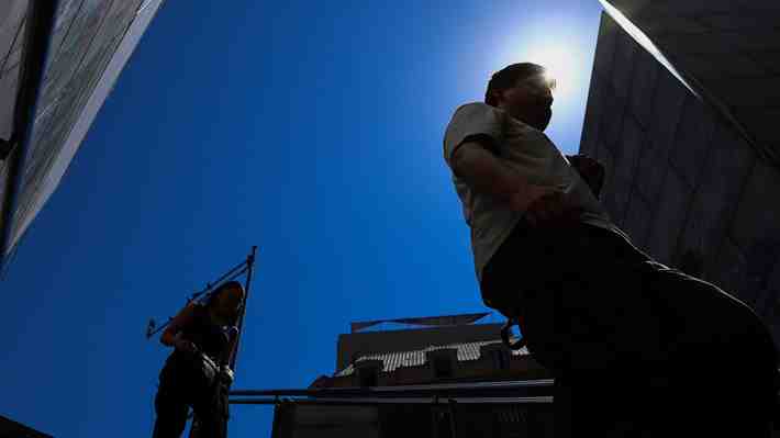 Emiten alerta por altas temperaturas en dos regiones del país: Calor se extenderá por tres días desde este domingo