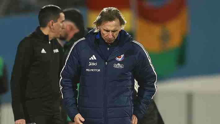 No ha ganado y solo marcó un gol: Los lapidarios números de Ricardo Gareca en los partidos por los puntos con Chile