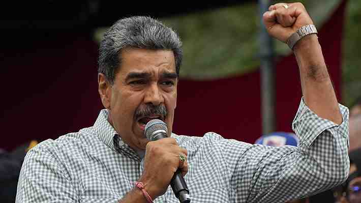Maduro asegura que Edmundo González le "pidió clemencia" para salir de Venezuela y niega denuncia de coacción