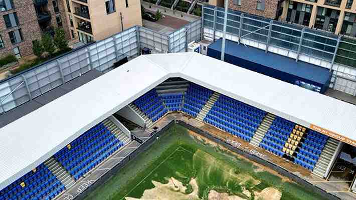 "Un campo de golf": Las increíbles imágenes de cómo quedó un estadio en Inglaterra y el gran gesto de club de la Premier