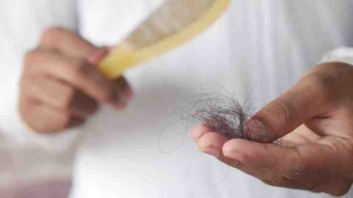 Marca de shampoo se defiende tras oficio del Sernac por denuncias: "100% seguro y apto para el uso"