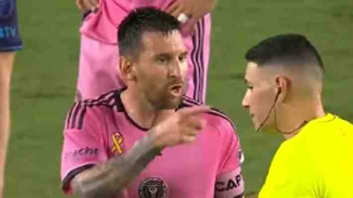 Lo encaró y le dijo de todo: Un iracundo Messi tuvo minuto de furia con árbitro en la MLS