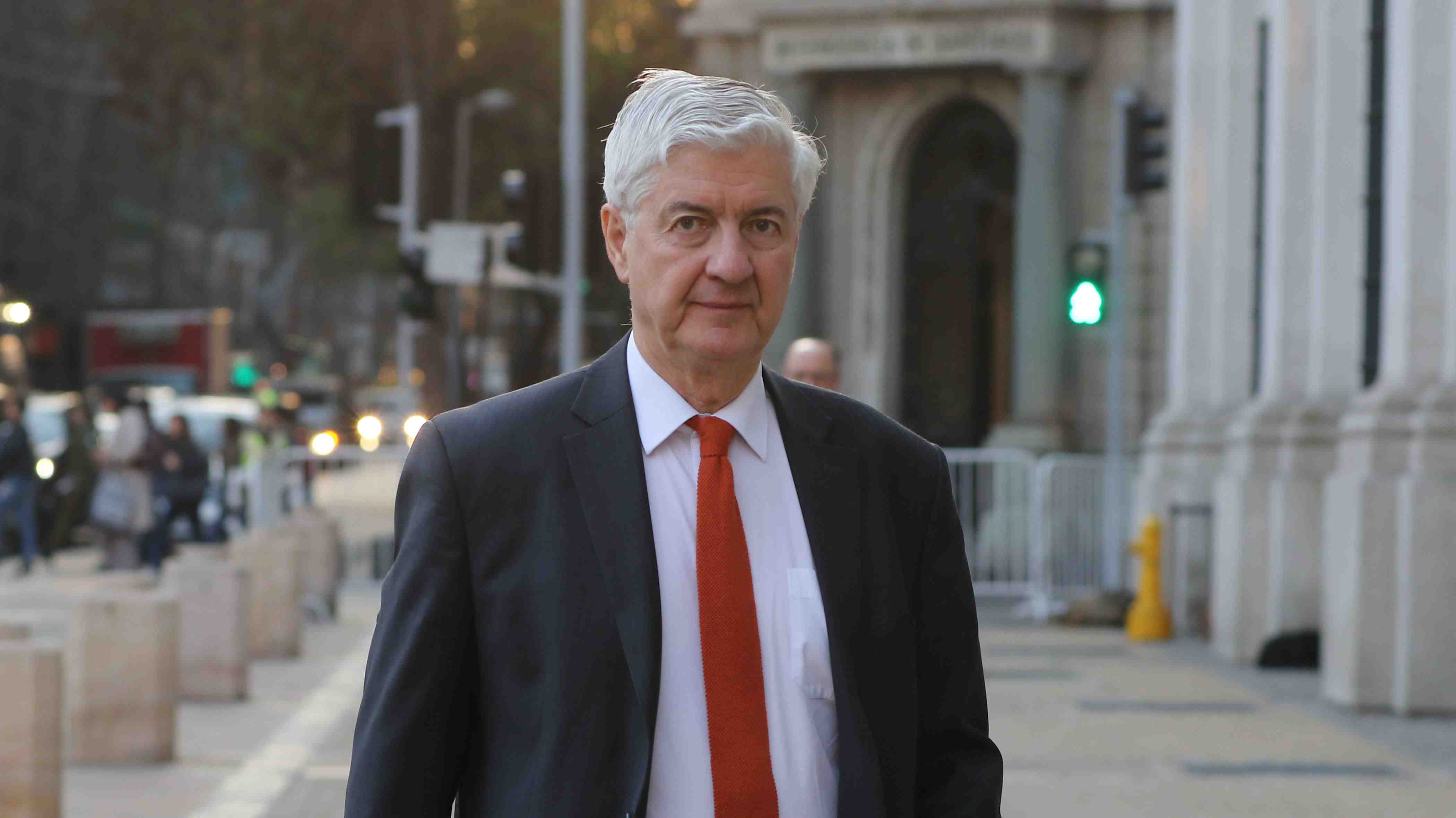 "Antievasión": Un optimista Etcheberry detalla estrategia del SII para lograr cuestionada meta de recaudación