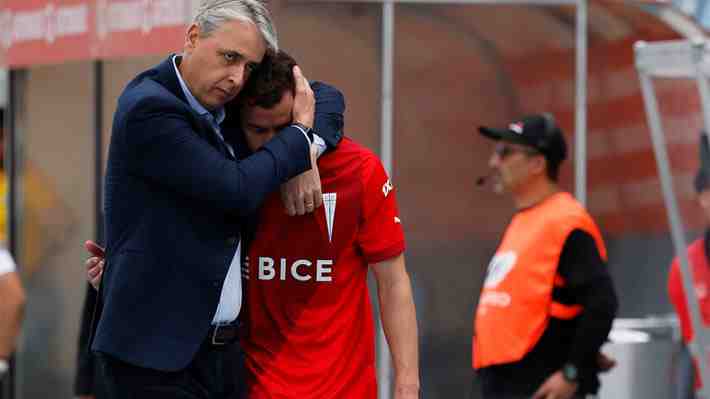 El momento de furia de Agustín Farías por decisión de Tiago Nunes en el triunfo de la UC