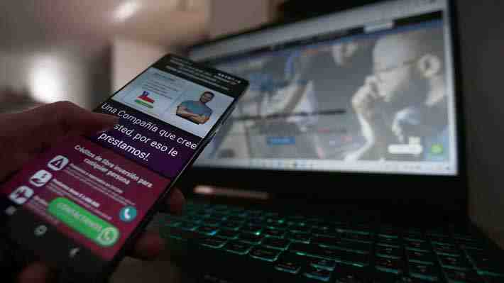 Sernac en "guerra" contra aplicaciones de préstamos que extorsionan a usuarios: Oficia a Google y Apple