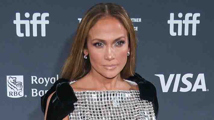 Jennifer Lopez habla por primera vez de su divorcio y dijo estar "emocionada" con su soltería: "Una relación no me define"