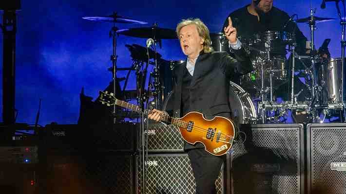 El Bbeatle de 82 años que hace rockear Santiago: Paul McCartney exhibe su plena vigencia con un sólido show
