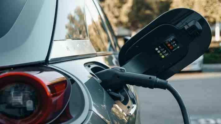 Las ventas globales de autos eléctricos alcanzan un nuevo récord en septiembre con un aumento del 30%