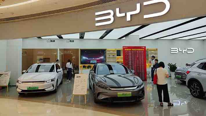 BYD va por Tesla: Lanzará su propio sistema de conducción autónoma