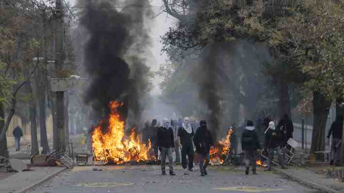 Exlíderes de la "revolución pingüina" llaman a estudiantes a poner fin a la violencia y tener petitorios concretos