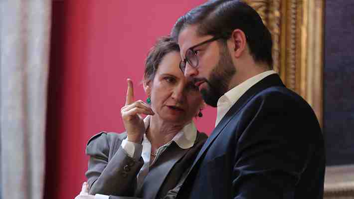 Oposición arremete contra la negativa de Boric a un cambio de gabinete y advierten de complejidades en el diálogo