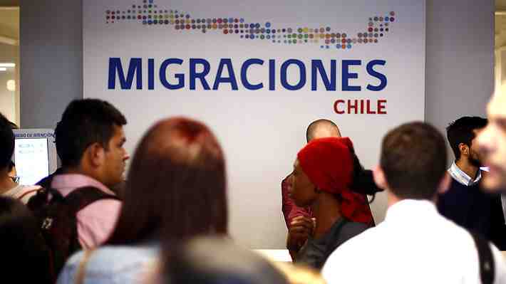 Cámara vota endurecimiento de la Ley de Migraciones que amplía causales de expulsión: Postura del FA y el PC es duda
