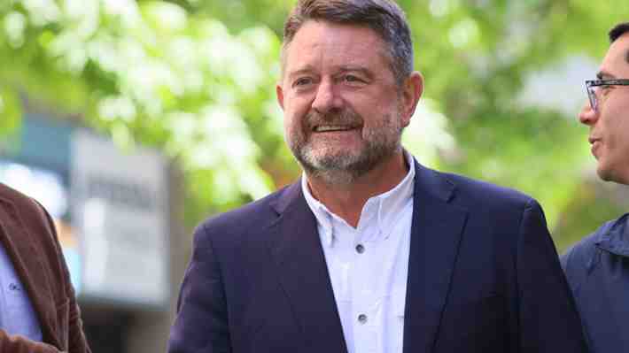 Claudio Orrego hace control de daños tras frase de Mirosevic: "En esto él se equivoca"