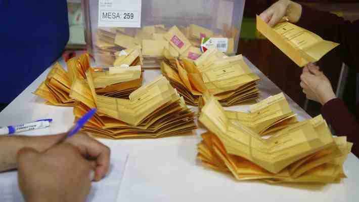 Elección de gobernadores: Las "peleas internas" en lo que va de la campaña por la segunda vuelta