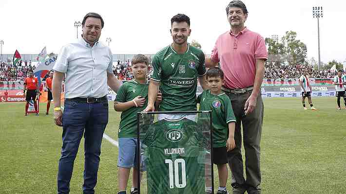 Carlos Villanueva confirmó su retiro del fútbol profesional a los 38 años