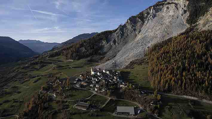 Pueblo suizo enfrenta nueva alerta ante posibilidad de quedar sepultado por las rocas: Autoridades ordenan su evacuación