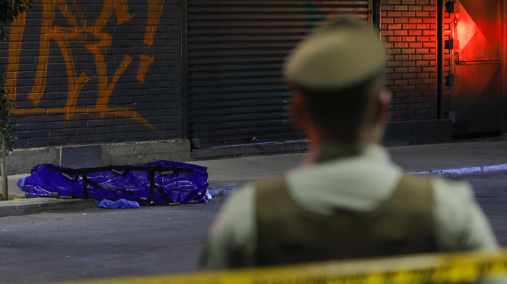 Carabineros abate a menor de edad durante una balacera en La Pintana: Minutos antes disparaba contra una vivienda