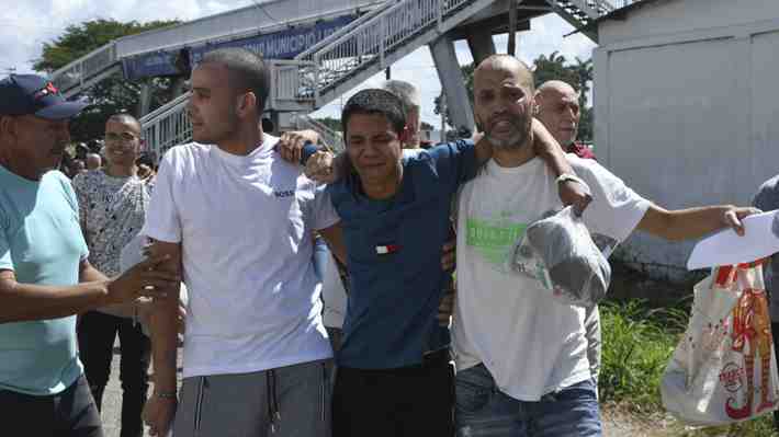 Régimen de Maduro libera a más de 100 personas detenidas en las protestas post elecciones