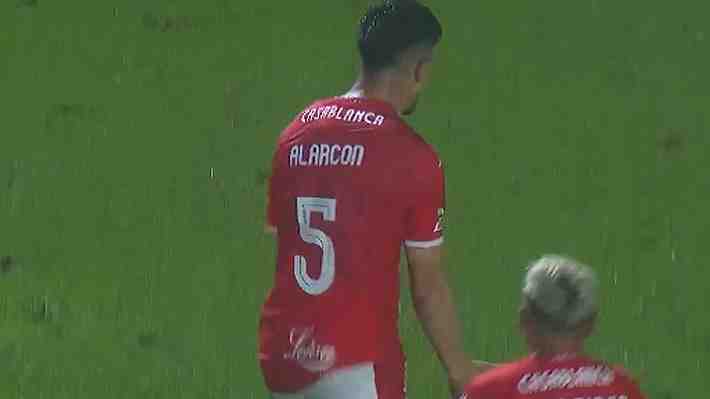 "¡Qué locura!": Mira el impresionante golazo de Willams Alarcón para Huracán en Argentina