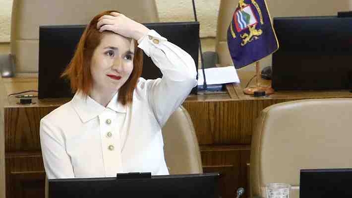 Catalina Pérez renuncia al Frente Amplio en medio de cuestionamientos por rol en caso Democracia Viva