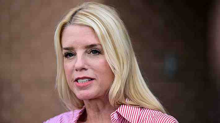 Trump elige a la abogada Pam Bondi como fiscal general en reemplazo del cuestionado Matt Gaetz
