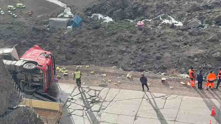 Un camionero chileno y dos argentinas mueren en accidente en paso Los Libertadores: Auto cayó 150 metros