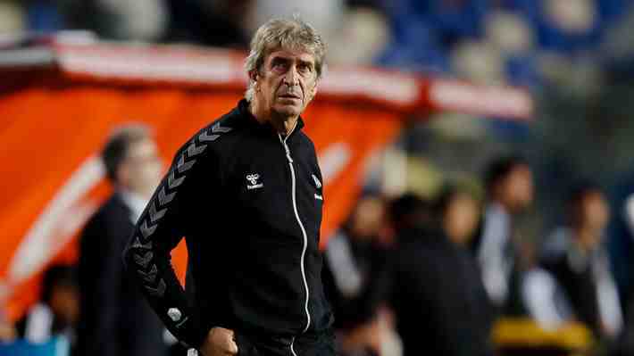 "Absurdo", "experimento": Ni el triunfo en la Copa del Rey salva a Pellegrini de las críticas en España