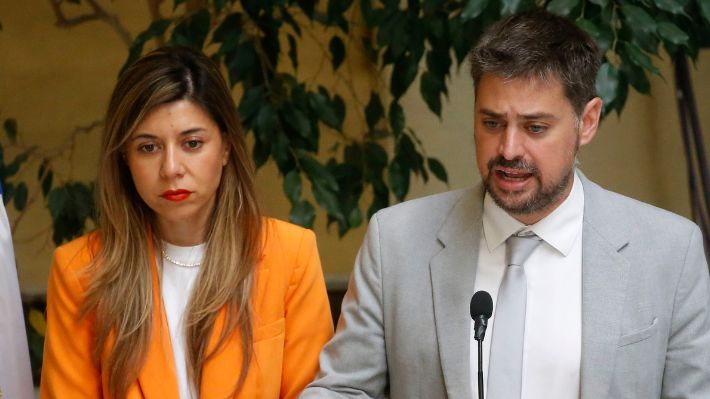 Manouchehri y Cicardini creen que el Partido Republicano y "red" de Hermosilla están detrás de denuncia contra su abogado | Emol.com