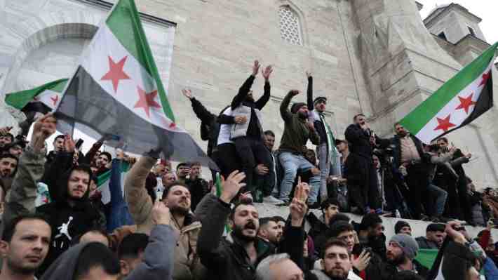 Crisis en Siria: Trump dice que Asad huyó porque Putin ya no está interesado en "protegerlo"
