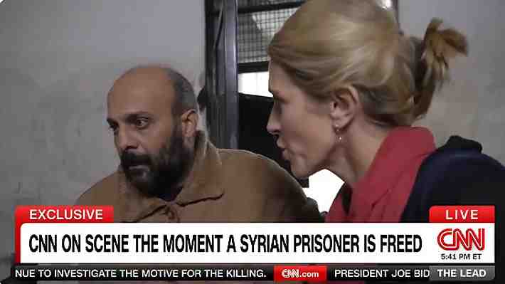 Video | Periodista encuentra a prisionero en cárcel de Siria: No sabía de la caída de Bashar al Asad