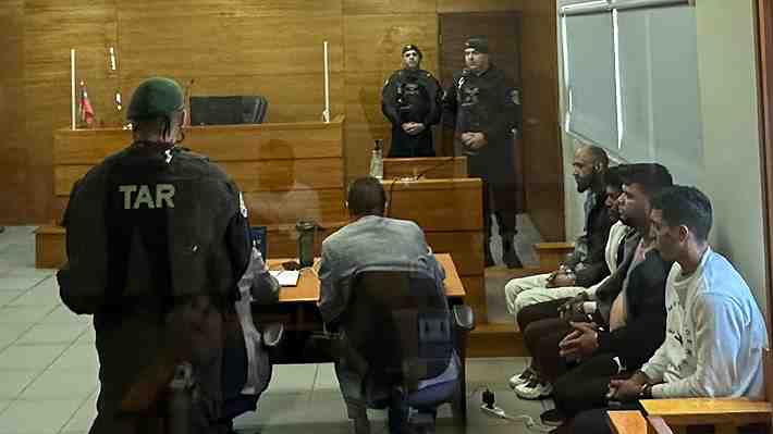 Red de explotación sexual infantil cerca de La Moneda: Cordero afirma que clientes son "del sector oriente de Santiago"