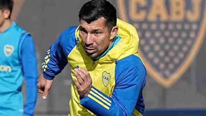 La traba que frena la llegada de Gary Medel a la Universidad Católica y la preocupación que hay con su arribo