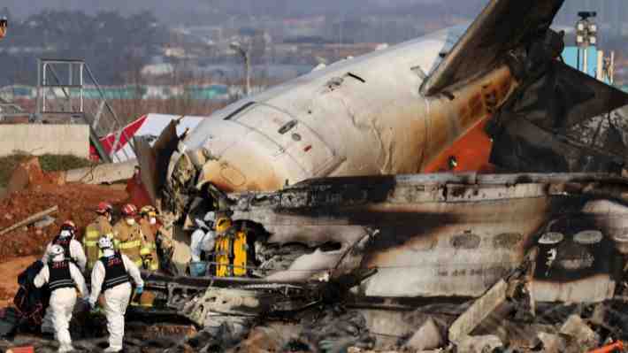 Accidente de avión en Corea del Sur: Aumentan a 167 los muertos confirmados y ya se vislumbran posibles causas