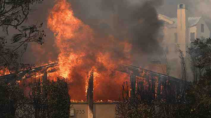 Incendios en California: Ya hay cinco muertos y la emergencia está lejos de ser controlada