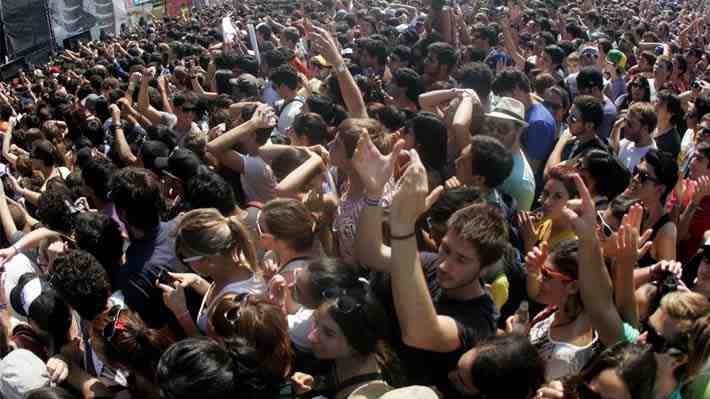 Fiesta 'Grado 3' en Santiago es suspendida por ola de calor: Fecha del domingo en Concepción sigue en pie
