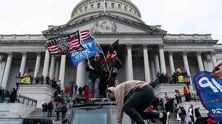 Acusado por asalto al Capitolio es detenido dos días después de ser indultado por Trump