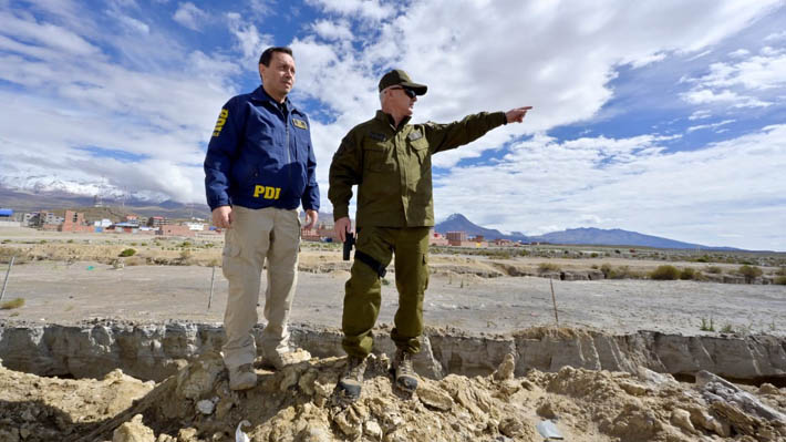 Jefes de Carabineros y PDI se reúnen en Colchane para intensificar labores de prevención en la frontera con Bolivia