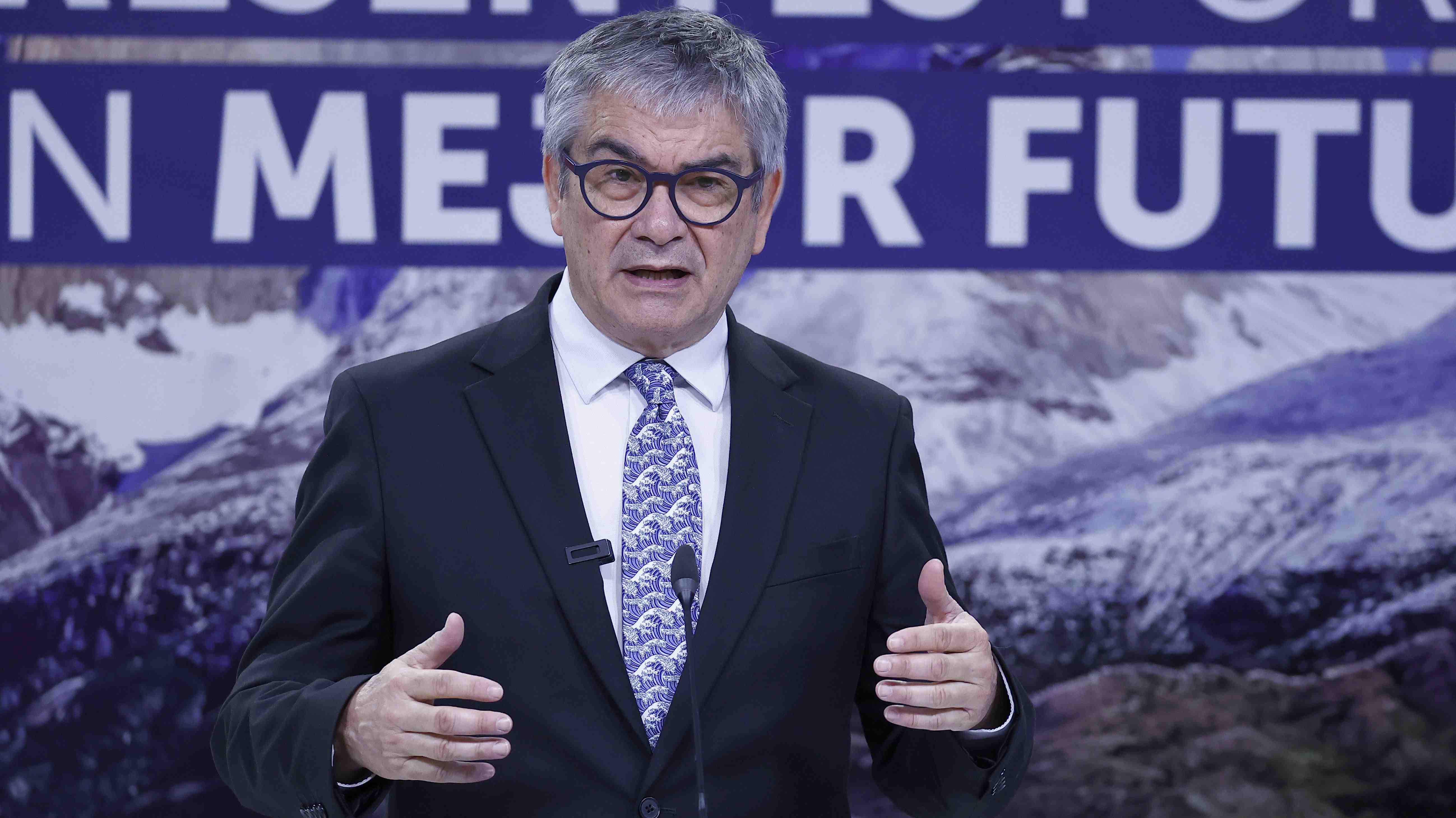 Marcel reconoce un "incumplimiento importante" de la meta fiscal: "No es enteramente atribuible al azar"