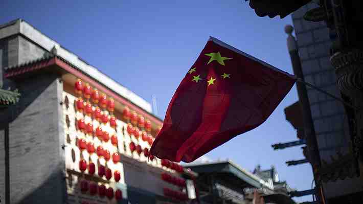 Escala tensión comercial: China responde a Trump con aranceles del 10% al 15% a productos de EE.UU.