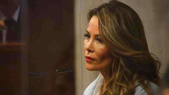 Reformalizarán a Cathy Barriga por nuevos delitos: Habría contratado a cuidadora de su hijo con fondos municipales