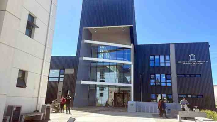 Ex trabajador de multinacional es acusado de violar a compañera tras evento de la empresa