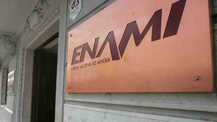 Mina donde ocurrió fatal derrumbe pertenece a Enami y estatal afirma que estaba siendo utilizada "sin autorización"