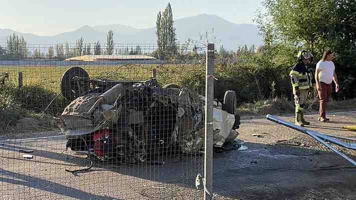 Choque y posterior volcamiento deja cinco fallecidos en Ruta 5 Sur en Requínoa: Dos personas están en riesgo vital