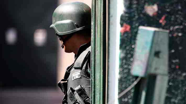 Detienen a sujeto que robó arma a gendarme: Pistola fue recuperada y funcionaria suspendida