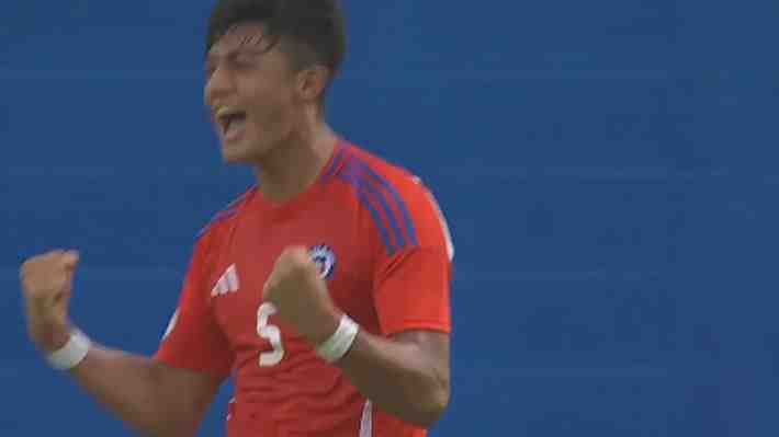 Mira el golazo olímpico de Chile ante Perú en el Sudamericano Sub 17